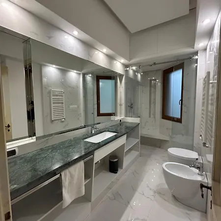 Lux San Paolo * Rome